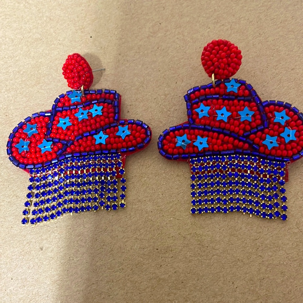 🎉❤️NEW McKenna Red Blue Beaded Rhinestone Hat Earrings